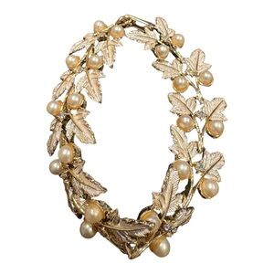 Vintage Gold Tone Leaf & Faux Pearl Vine Bracelet Rhinestone Accents J24